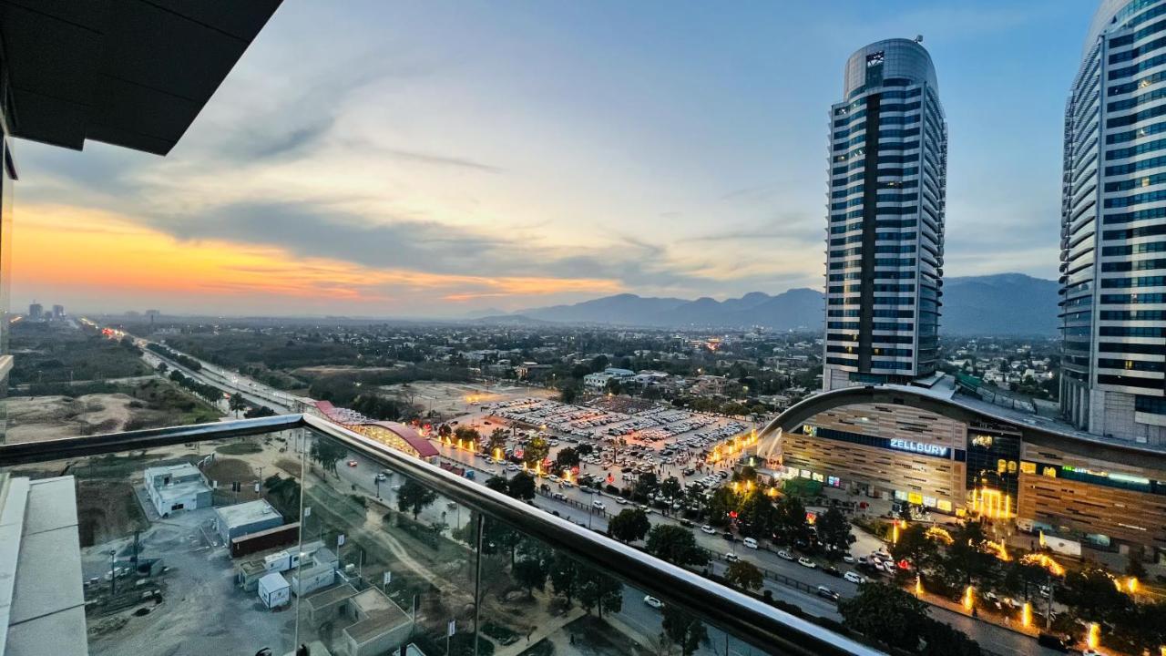 Ferienwohnung Sky Heights Luxury Apart Facing Centaurus Islamabad Exterior foto