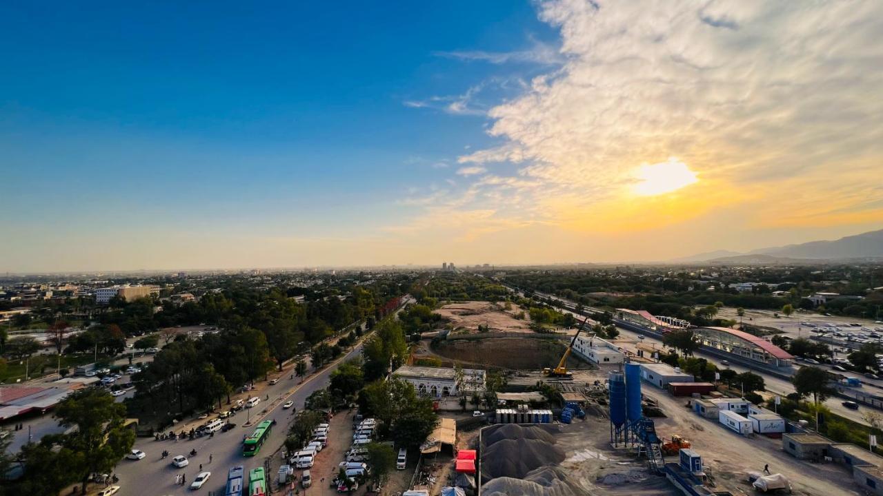 Ferienwohnung Sky Heights Luxury Apart Facing Centaurus Islamabad Exterior foto