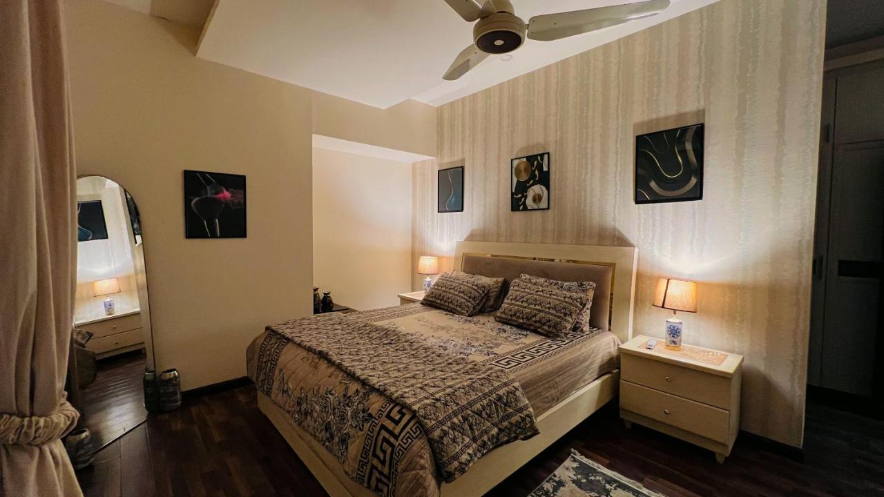 Ferienwohnung Sky Heights Luxury Apart Facing Centaurus Islamabad Exterior foto