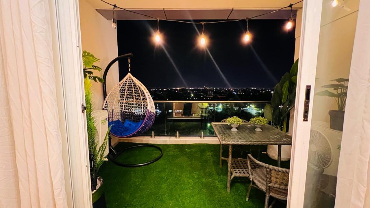 Ferienwohnung Sky Heights Luxury Apart Facing Centaurus Islamabad Exterior foto